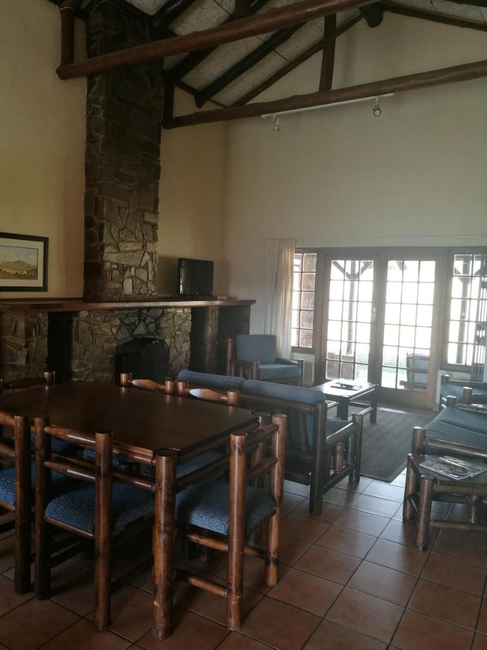 Champagne Valley Wits End Mountain Resort מראה חיצוני תמונה